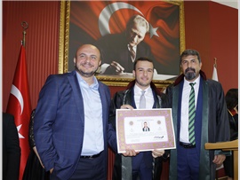 “DURUŞMA SALONLARINDA ŞİDDET GÖRDÜĞÜMÜZÜ, TUTUKLANDIĞIMIZI TARİHE NOT DÜŞÜYORUZ”