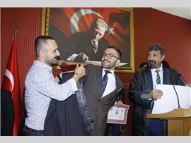 “DURUŞMA SALONLARINDA ŞİDDET GÖRDÜĞÜMÜZÜ, TUTUKLANDIĞIMIZI TARİHE NOT DÜŞÜYORUZ”