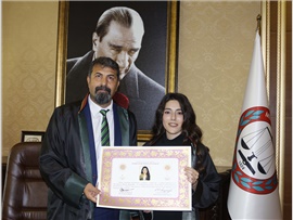 “DURUŞMA SALONLARINDA ŞİDDET GÖRDÜĞÜMÜZÜ, TUTUKLANDIĞIMIZI TARİHE NOT DÜŞÜYORUZ”