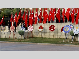 MERSİN BAROSU BAŞKANLIĞI 10 KASIM’DA ATATÜRK’Ü ANDI