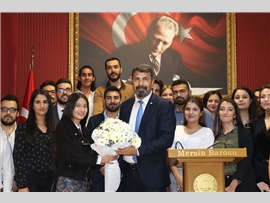 ÇAĞ ÜNİVERSİTESİ GENÇ HUKUKÇULAR KULÜBÜ, BARO BAŞKANIMIZ AV. BİLGİN YEŞİLBOĞAZ’I ZİYARET ETTİ
