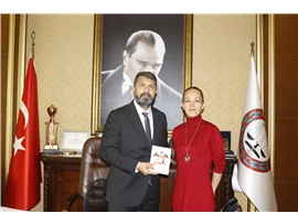 GELECEĞİMİZİN ÇOCUKLARINI VE GENÇLERİNİ SANATLA İYİLEŞTİRELİM