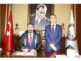 YEMİN EDİP AVUKAT OLDULAR