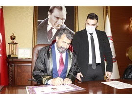 YEMİN EDİP AVUKAT OLDULAR