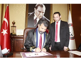 YEMİN EDİP AVUKAT OLDULAR