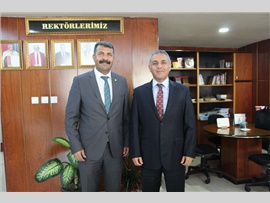 MERSİN BAROSU VE TOROS ÜNİVERSİTESİ EĞİTİMDE İŞBİRLİĞİ YAPIYOR