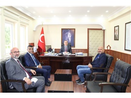 BAŞKANIMIZ ÖZDEMİR, ANAMUR İLÇE KAYMAKAMI BOZDEMİR’İ ZİYARET ETTİ