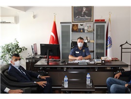 BAŞKANIMIZ ÖZDEMİR, ANAMUR İLÇE EMNİYET MÜDÜRÜ GENÇ’İ ZİYARET ETTİ