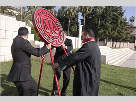 Baro Başkanımız Av. Ali ER ile Tüm Yönetim, Cumhuriyet Meydanında Atatürk Anıtını ziyaret ettiler.