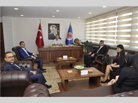 Baro Başkanımız ve Yönetim Kurulu Üyelerimiz, Mersin Üniversitesi Rektörü Sayın; Prof. Dr. Ahmet ÇAMSARI' yı ziyaret ettiler.