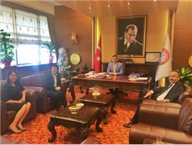 Mersin Noter Odası Başkanı Sayın; Ahmet YEŞİLDAĞ, Baro Başkanımız Av. Ali ER' i makamında ziyaret ettiler.