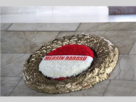 MERSİN BAROSU ATA’NIN HUZURUNDA