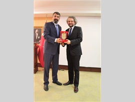 MERSİN BAROSU ‘İNSAN HAKLARI’ KONULU PANEL DÜZENLEDİ