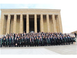 TBB’NİN YENİ YÖNETİMİ İLE BİRLİKTE ATAMIZ’IN HUZURUNA ÇIKTIK