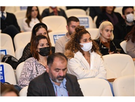 İNSAN HAKLARINA BAKIŞ KONULU PANEL DÜZENLENDİ