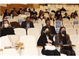 İNSAN HAKLARINA BAKIŞ KONULU PANEL DÜZENLENDİ