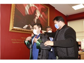 BAŞKANIMIZ YEŞİLBOĞAZ’DAN GENÇ MESLEKTAŞLARINA “HUKUK VE VİCDAN” VURGUSU