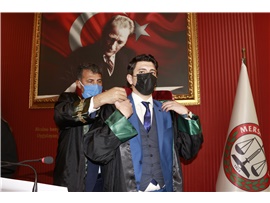 BAŞKANIMIZ YEŞİLBOĞAZ’DAN GENÇ MESLEKTAŞLARINA “HUKUK VE VİCDAN” VURGUSU