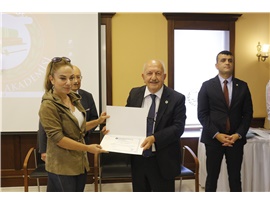 ARABULUCULUK EĞİTİMİNİ TAMAMLAYAN 4. GRUP KATILIMCILAR SERTİFİKALARINI ALDI