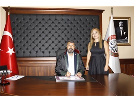 YEŞİLBOĞAZ:  “YARGININ SİYASALLAŞTIĞI, SİYASETİN DE YARGILAŞTIĞI DÖNEMDEYİZ”