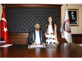 YEŞİLBOĞAZ:  “YARGININ SİYASALLAŞTIĞI, SİYASETİN DE YARGILAŞTIĞI DÖNEMDEYİZ”