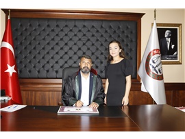 YEŞİLBOĞAZ:  “YARGININ SİYASALLAŞTIĞI, SİYASETİN DE YARGILAŞTIĞI DÖNEMDEYİZ”