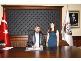 YEŞİLBOĞAZ:  “YARGININ SİYASALLAŞTIĞI, SİYASETİN DE YARGILAŞTIĞI DÖNEMDEYİZ”