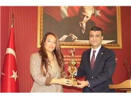 CUMHURİYET KUPASINDA DERECEYE GİREN AVUKATLARIMIZA PLAKET VERİLDİ