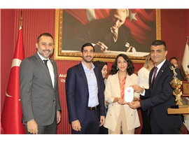 CUMHURİYET KUPASINDA DERECEYE GİREN AVUKATLARIMIZA PLAKET VERİLDİ