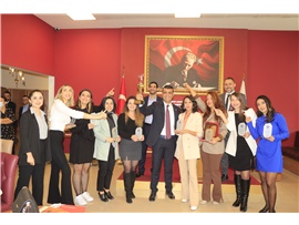 CUMHURİYET KUPASINDA DERECEYE GİREN AVUKATLARIMIZA PLAKET VERİLDİ