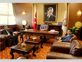 ZİYARET-Vergi Dairesi Başkanı ve Mükellef Hizmetleri Grup Müdürü, Başkanımızı Makamında Ziyaret Ettiler.