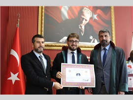 İKİ GENÇ AVUKATIMIZ YEMİN EDİP CÜBBE GİYDİ