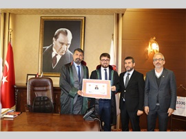 İKİ GENÇ AVUKATIMIZ YEMİN EDİP CÜBBE GİYDİ