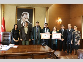 İKİ GENÇ AVUKATIMIZ YEMİN EDİP CÜBBE GİYDİ