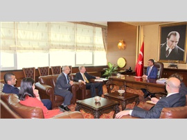 ZİYARET-ABD Başkonsolos vekili Arnie CAMPBELL , Başkanımızı makamında ziyaret etti.