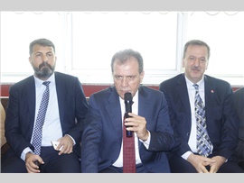 CHP MERSİN BÜYÜKŞEHİR BELEDİYE BAŞKAN ADAYI VAHAP SEÇER BAROMUZU ZİYARET ETTİ