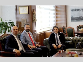 MERSİN BAROSU VE İL EMNİYET MÜDÜRLÜĞÜ SORUNSUZ BİR KENT İÇİN EL ELE VERDİ