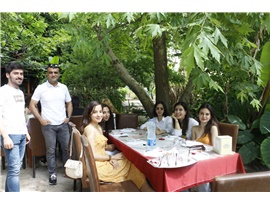 BARO YÖNETİMİMİZ VE STAJYER AVUKATLARIMIZ KAHVALTIDA BİR ARAYA GELDİ