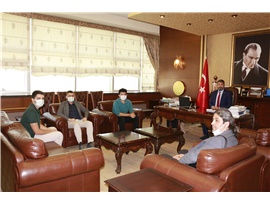 “KÜRSÜNÜN NE TARAFINDA OLURSANIZ OLUN, BAĞIMSIZLIĞINIZI KORUYUN”