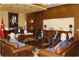 YEŞİLBOĞAZ:  “MESLEĞİNİZİ AVUKATLIK KANUNU ÇERÇEVESİNDE YÜRÜTÜN”