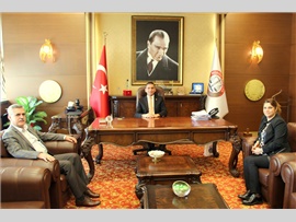 Mezitli İlçe Milli Eğitim Müdürü sayın; Dursun KILIÇ, Başkanımızı makamında ziyaret etti.