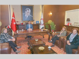 ZİYARET-Türk Kadınlar Birliği Mersin Şubesi Başkanı, Baro Başkanımızı makamında ziyaret etti.