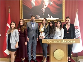 MERSİN BAROSU’NDA KUPA SEVİNCİ