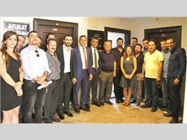 AV. AYDIN DOĞAN' IN OFİS AÇILIŞI BARO BAŞKANIMIZ AV. ALİ ER' İN KATILIMIYLA GERÇEKLEŞTİRİLDİ.