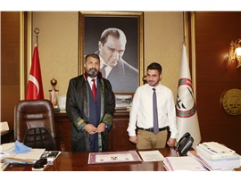 HUKUK MÜCADELESİ VERMEK İÇİN YEMİN ETTİLER
