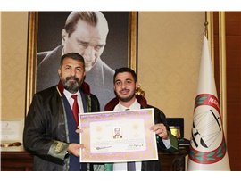 HUKUK MÜCADELESİ VERMEK İÇİN YEMİN ETTİLER