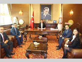 ZİYARET- MERSİN 1. ASLİYE HUKUK MAHKEMESİ YAZI İŞLERİ MÜDÜRÜ BARO BAŞKANIMIZI ZİYARET ETTİ