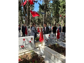 ŞEHİTLİK ZİYARET EDİLDİ