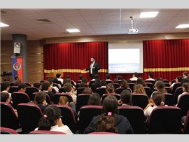 ÖĞRENCİLER ‘BİLİŞİM SUÇLARI’ KONUSUNDA BİLİNÇLENDİRİLDİ