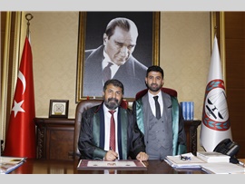 YEŞİLBOĞAZ:  “DEMOKRATİK VE ÇAĞDAŞ HUKUKUN YENİDEN TESİSİNDE ÖNCÜ ROL ALMALIYIZ”